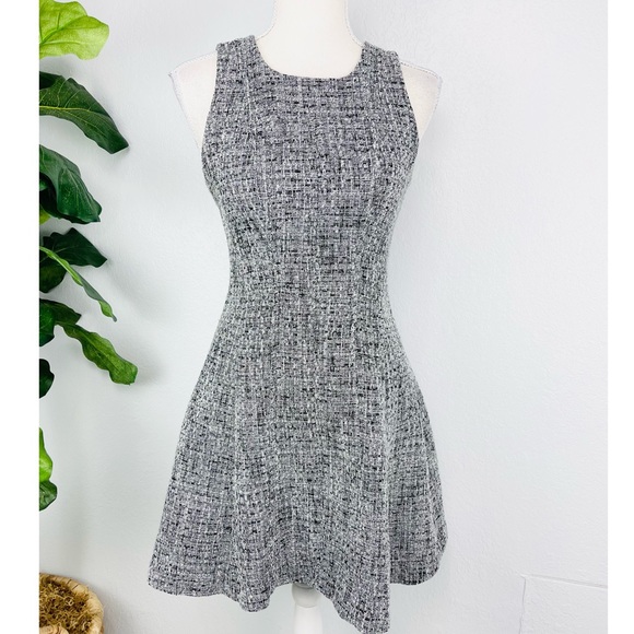 Banana Republic Black & White Tweed Sleeveless Elagabalus Circle Dress - Picture 1 of 6